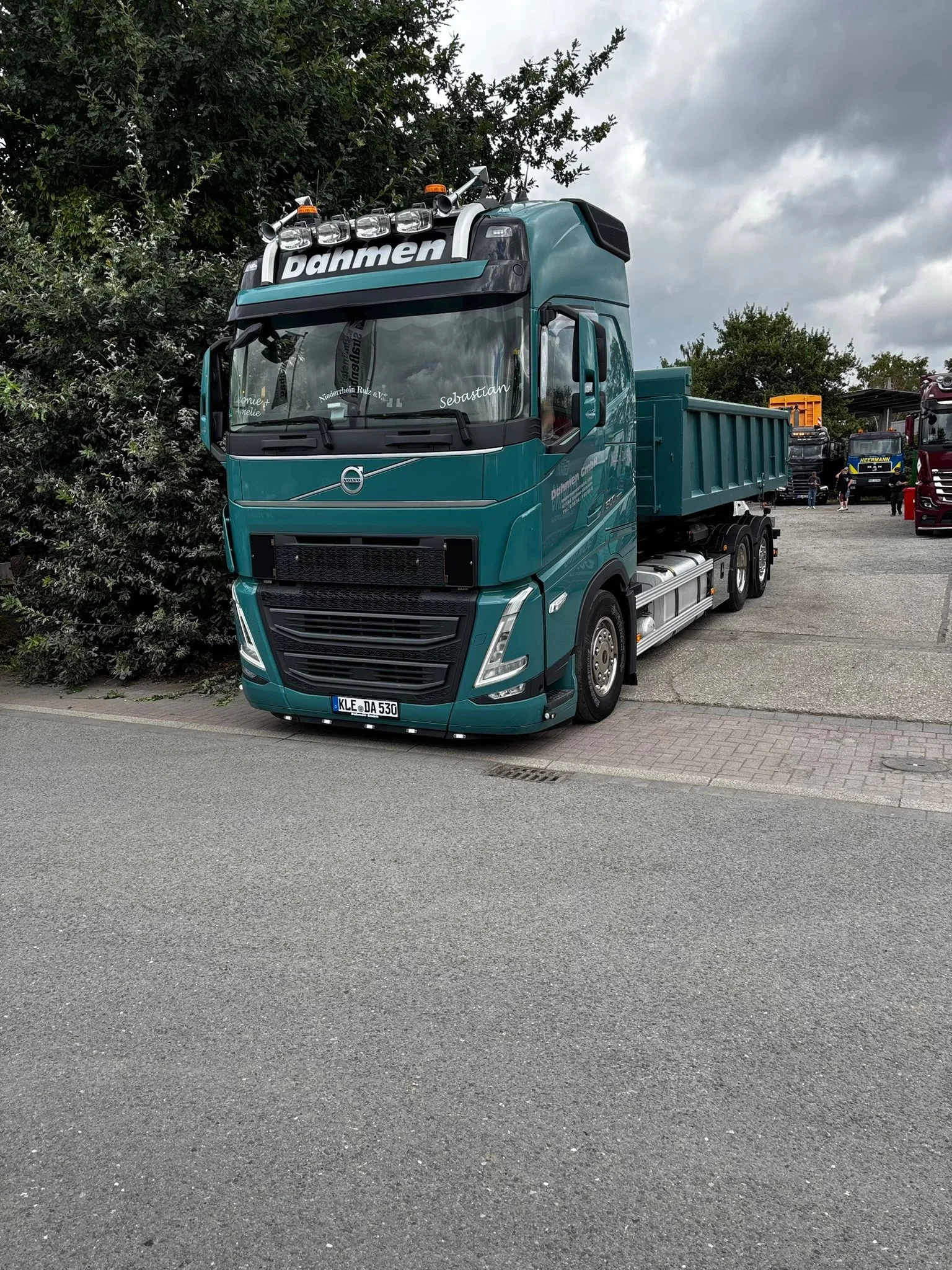 LKW auf einem Event – Album Highway-Heros-Heiden-2025 – powered by LKW-Freunde Niederrhein