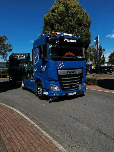 LKW-Freunde Niederrhein präsentieren eine beeindruckende Auswahl an LKWs wir waren dabei LKW-Freunde Niederrhein