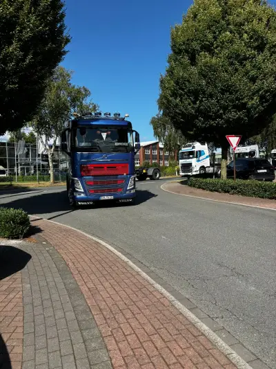 LKW präsentiert auf dem Highway Heros Event 2025 in Heiden wir waren dabei LKW-Freunde Niederrhein